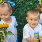 Play art and therapy postal card